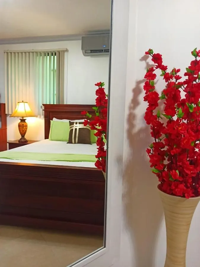 Home Suite Garden Γκουαγιακίλ