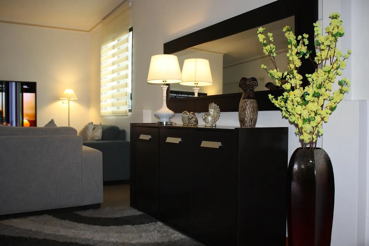 Home Suite Garden Γκουαγιακίλ Ξενοδοχείο με διαμερίσματα