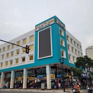 Fortich Aparthotel